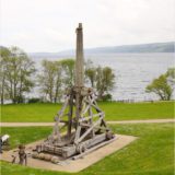 Steinschleuder, Urquhart Castle am Loch Ness