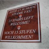 im schwarzen Turm fast ganz oben