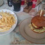 Burger, Pommes ..