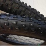 Kenda Klondike unmontiert (unten) – Schwalbe Smart Sam