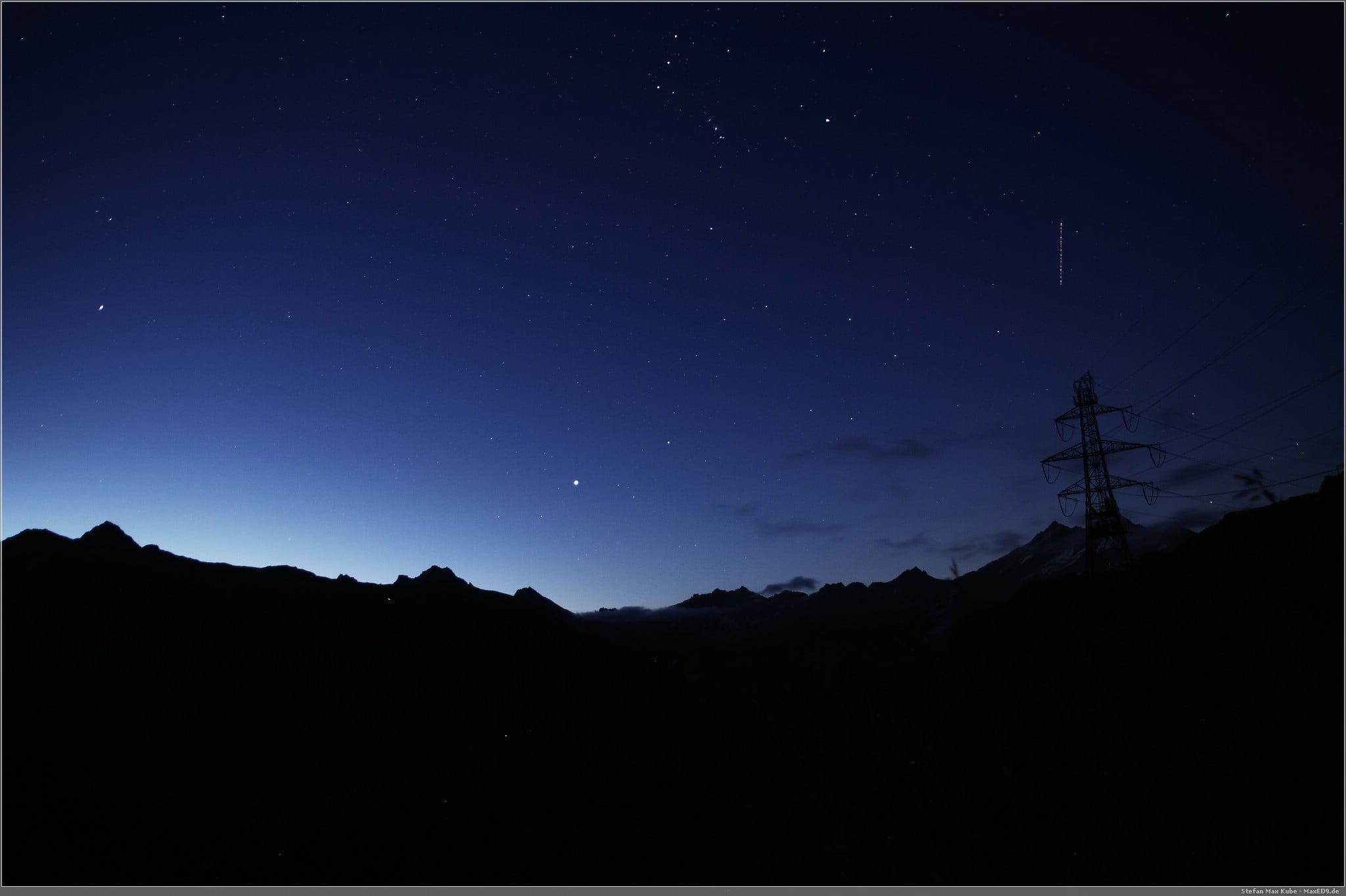 Zum Sonnenaufgang auf den Grimsel