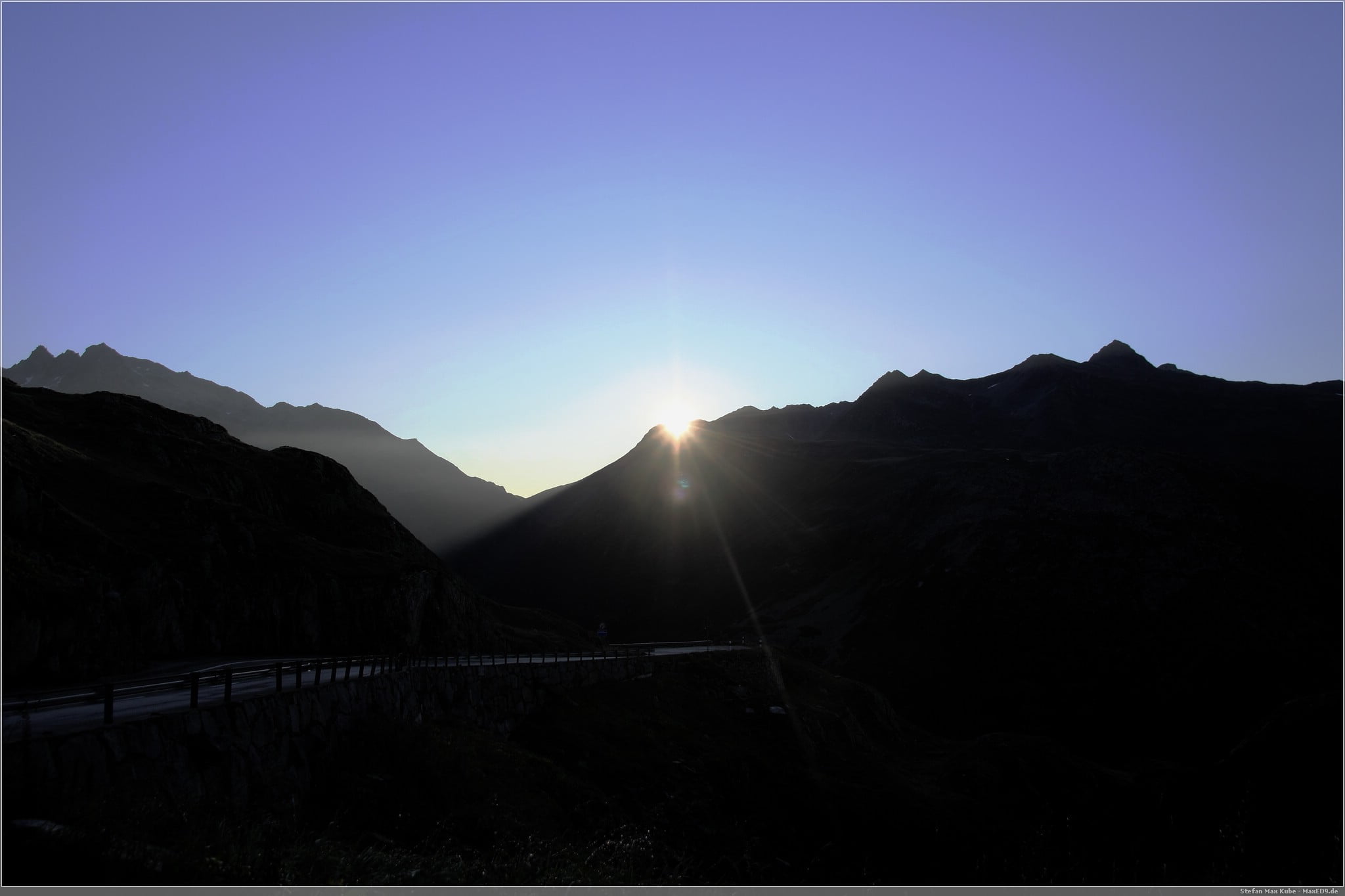 Sonnenaufgang am Grimsel