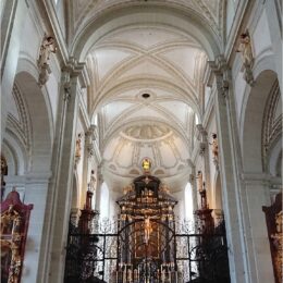 St. Leodegar Kirche