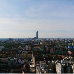 Blick zum Sky Tower
