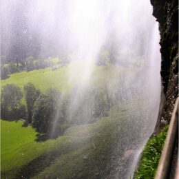 hinter dem Staubbachfall