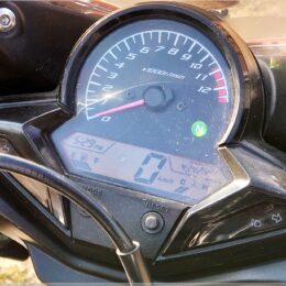 Honda CBR125R Cockpit