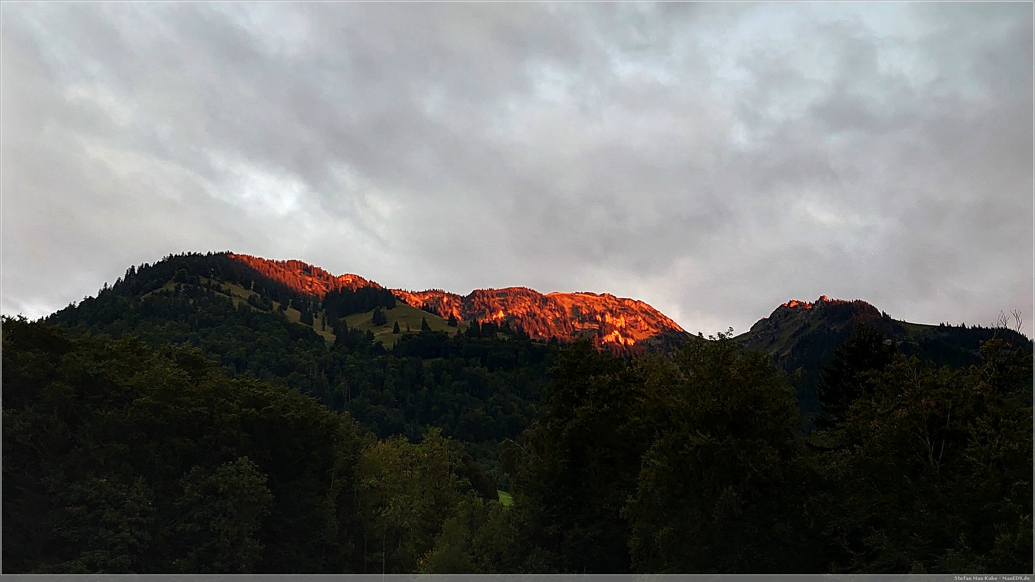 goldene Bergspitzen