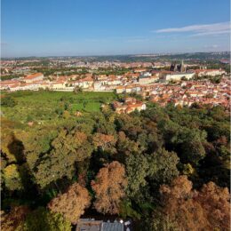 Aussicht auf Prag vom Petrin-Turm – Prager Burg