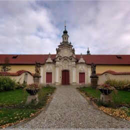 Wallfahrtskirche Marie die Siegreiche, Bílá Hora