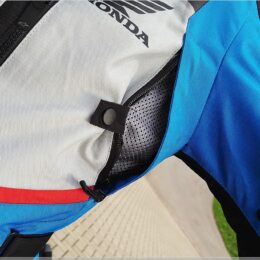 Lüftung am Oberkörper