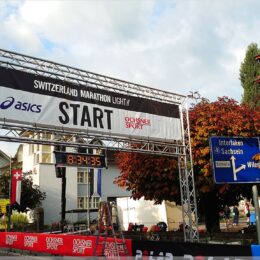 letzte Vorbereitungen am Start