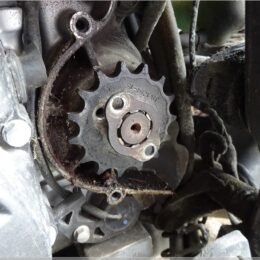 Ritzelsicherung entfernen