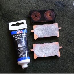 Keramikpaste auftragen