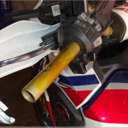 alter Griffgummi entfernt