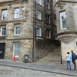 Advocate’s Close