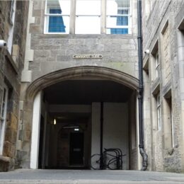 Advocate’s Close