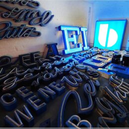alles blau