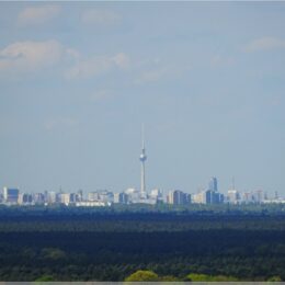 Blick nach Berlin und zum Fernsehturm