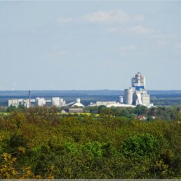 Blick zum Zementwerk Rüdersdorf