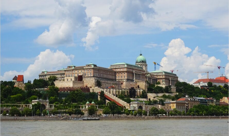 Mit dem Schiff über die Donau