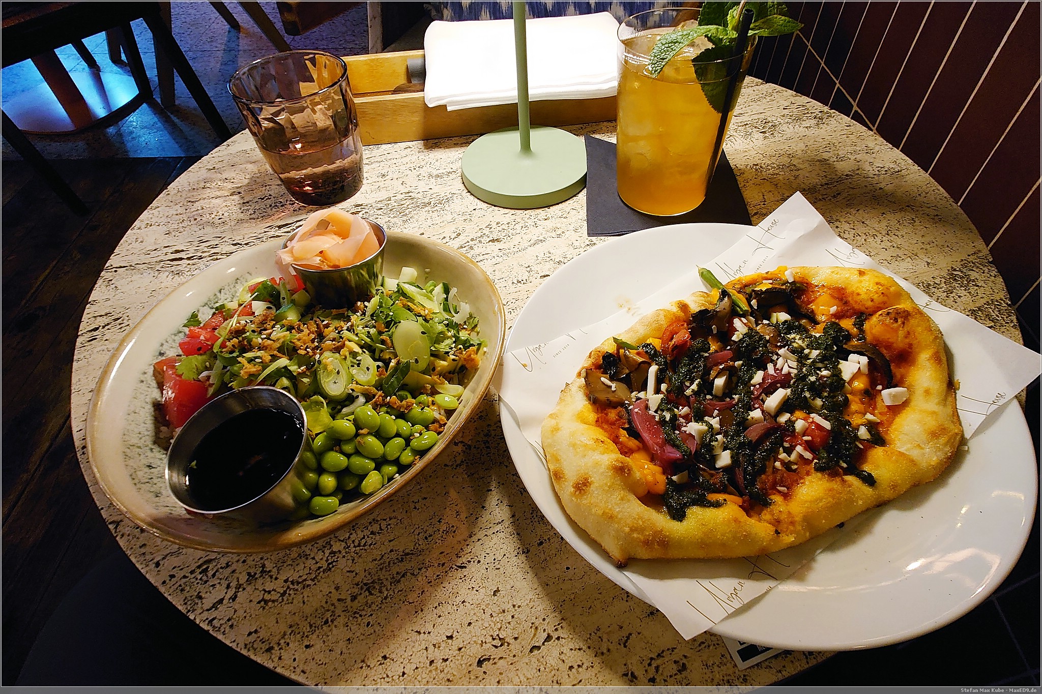 Poke Bowl und Pizzeta