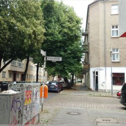 dann wieder nach rechts in die Emanuelstraße