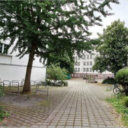 Schulhof