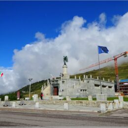 Gedenkstätte, Tonalepass