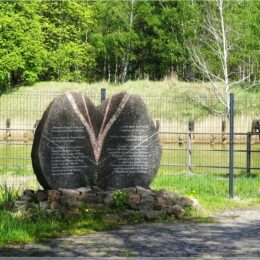 Louis de Plélo Denkmal