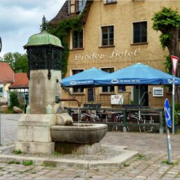 Zierbrunnen