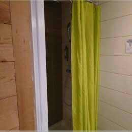 mit Dusche