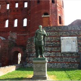 Statua di Giulio Cesare