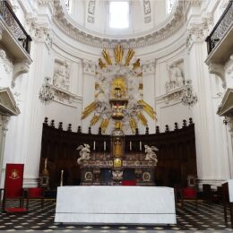 Altar, St. Ursen-Kathedrale