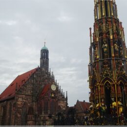 Frauenkirche und Schöner Brunnen