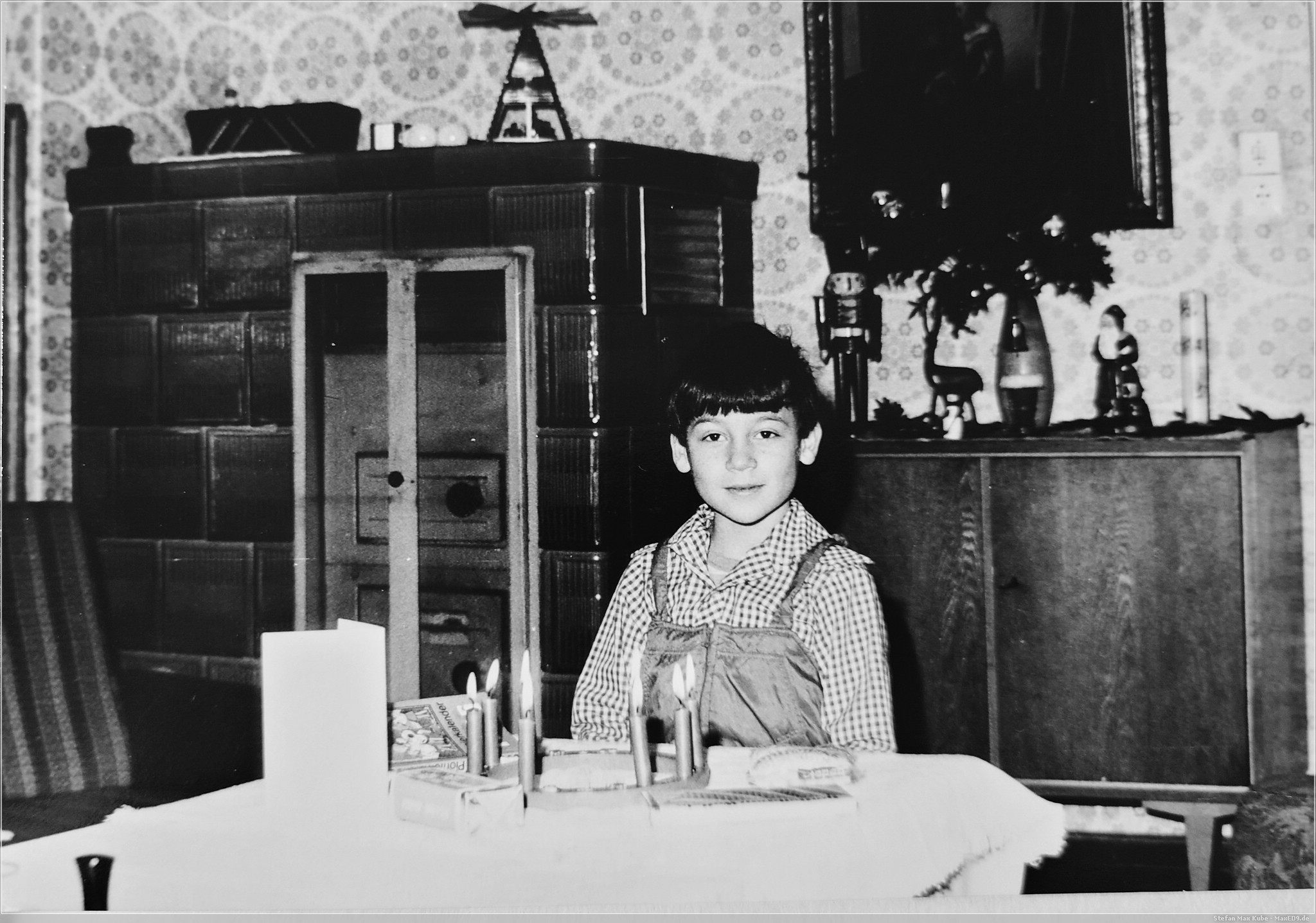 vor 40 Jahren beim Geburtrtagskuchen