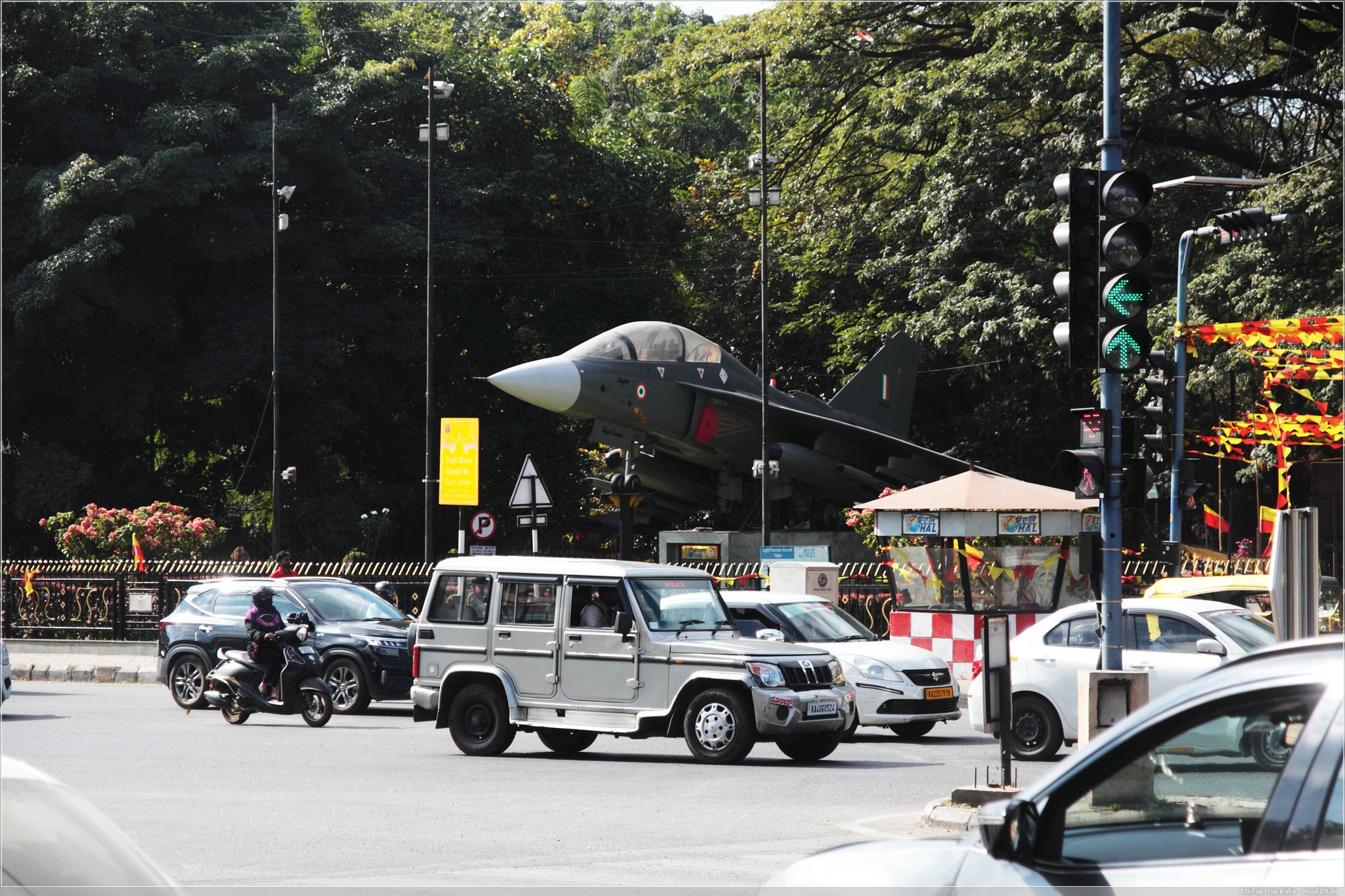 HAL Teja Kampfjet am Minsk Square
