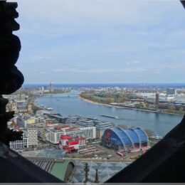 Blick den Rhein abwärts