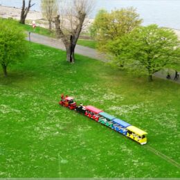 Kleinbahn im Rheinpark