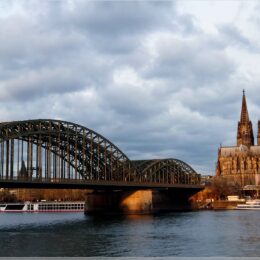 Hohenzollernbrücke und Kölner Dom