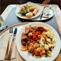 Mittagessen im Tibits